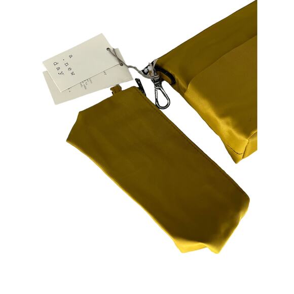 NWT A New Day Yellowish-Green Make-Up Organizer Pouch Bag Women's - Picture 6 of 7